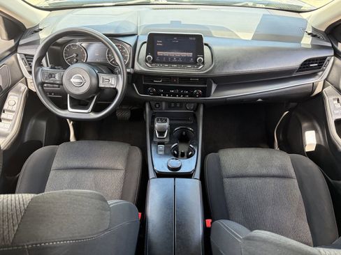 Used 2024 Nissan Rogue SV image 16