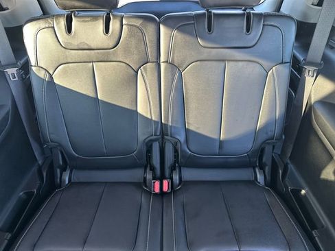 Used 2022 Jeep Grand Cherokee L Limited image 20