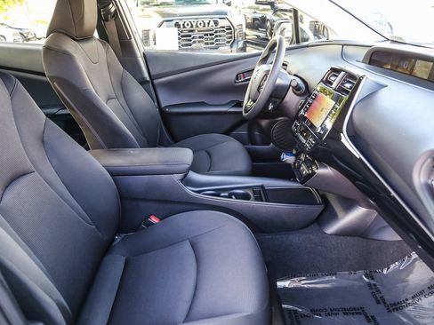 Certified 2020 Toyota Prius L Eco image 16