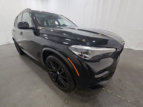 Used 2022 BMW X5 sDrive40i w/ M Sport Package image 3