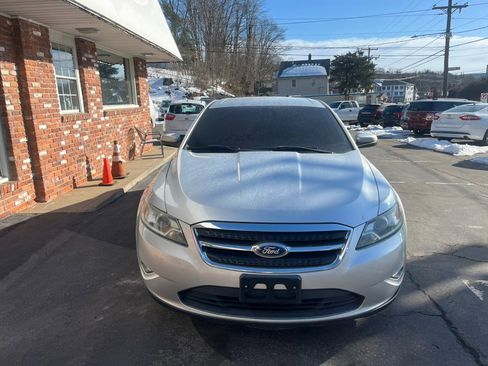 Used 2011 Ford Taurus SEL w/ 202A Rapid Spec Order Code image 7