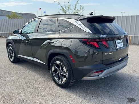 Used 2025 Hyundai Tucson SEL FWD image 4
