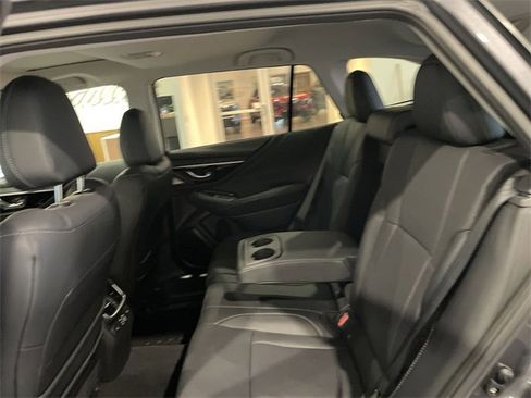 Used 2025 Subaru Outback Limited image 13
