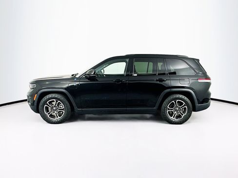 Used 2022 Jeep Grand Cherokee Trailhawk w/ Luxury Tech Group III AWD/4WD image 4