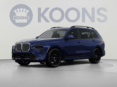 Used 2024 BMW X7 xDrive40i w/ M Sport Package AWD/4WD image 1