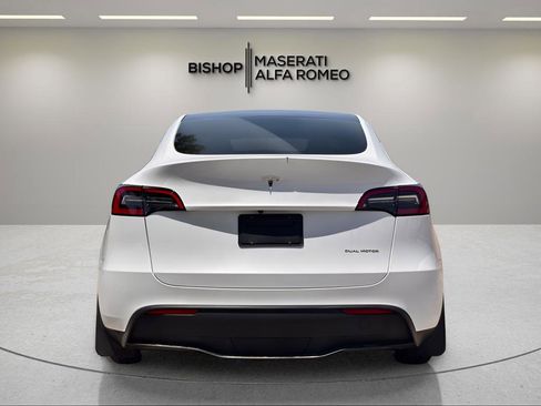 Used 2023 Tesla Model Y Long Range AWD/4WD image 4