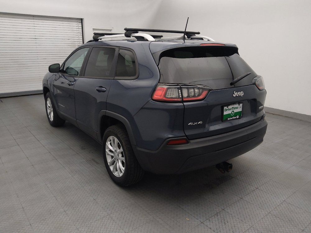 Used 2020 Jeep Cherokee Latitude w/ Cold Weather Group AWD/4WD image 5