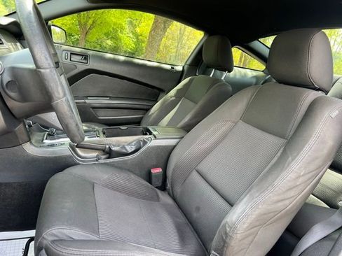 Used 2012 Ford Mustang Coupe image 12