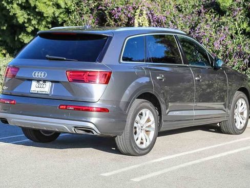 Used 2019 Audi Q7 3.0T Premium w/ Convenience Package image 4