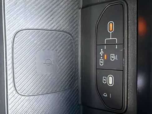Used 2026 Kia Sportage EX FWD image 18
