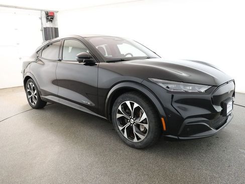 Used 2021 Ford Mustang Mach-E Premium image 3