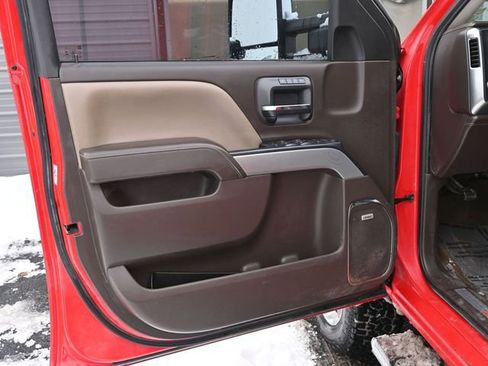 Used 2016 Chevrolet Silverado 2500 LTZ w/ LTZ Plus Package image 17