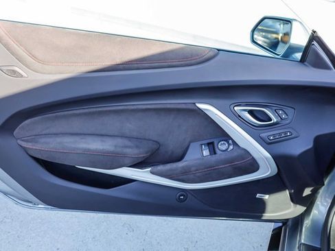 Used 2022 Chevrolet Camaro ZL1 image 23