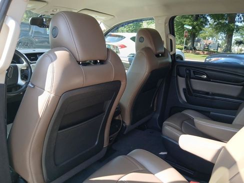 Used 2016 GMC Acadia SLT FWD image 14