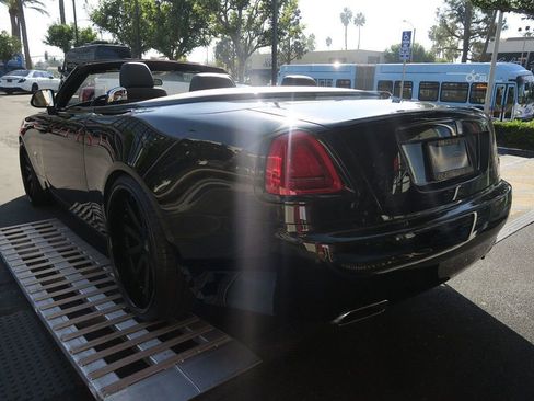 Used 2016 Rolls-Royce Dawn image 7