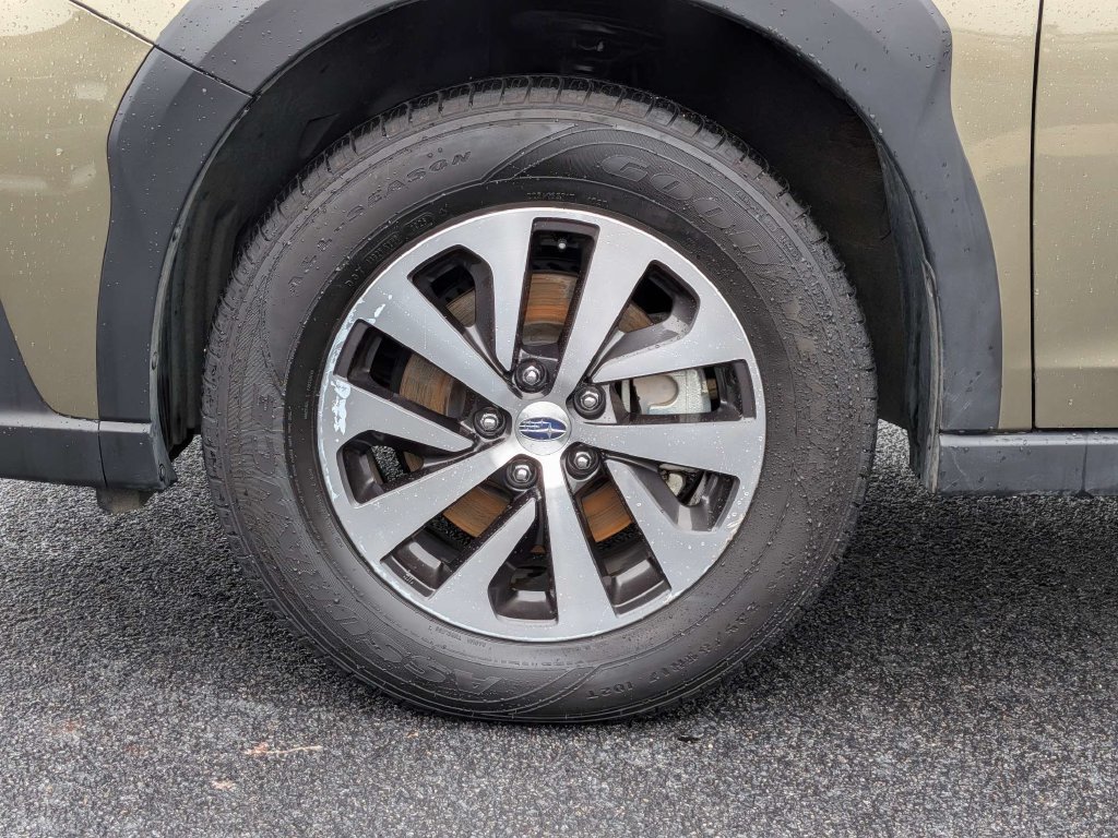 Certified 2025 Subaru Outback Premium AWD/4WD image 12