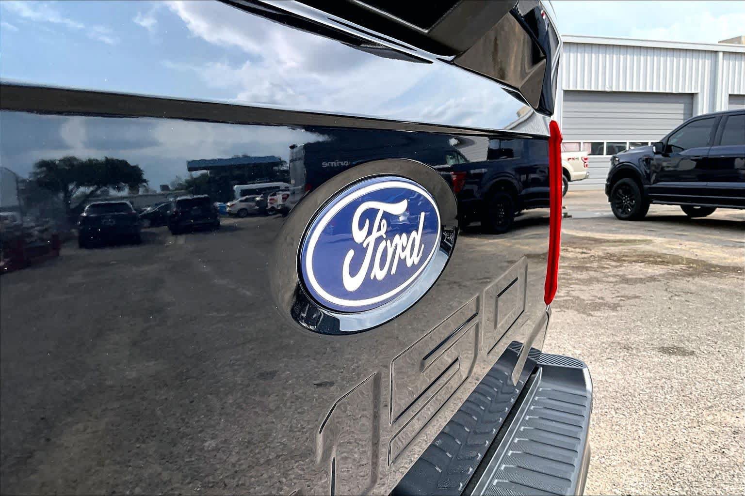 Used 2024 Ford F150 STX w/ Equipment Group 201A FX4 AWD/4WD image 35
