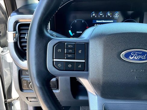 Used 2024 Ford F250 Lariat w/ Sport Appearance Package AWD/4WD image 24