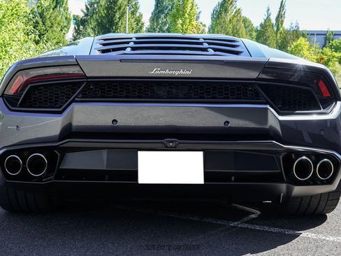 Used 2017 Lamborghini Huracan LP 580-2 RWD image 7