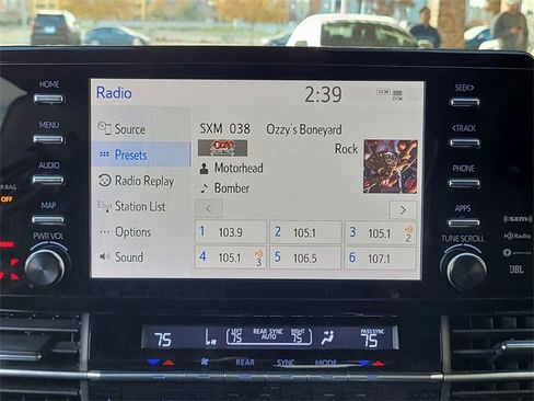 Certified 2021 Toyota Sienna XSE image 24