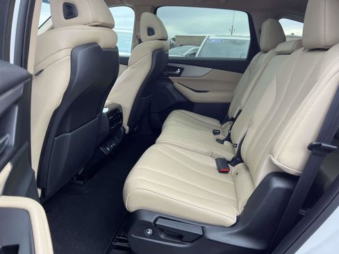 Used 2023 Acura MDX SH-AWD image 14