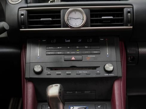 Used 2017 Lexus RC 300 F Sport image 30