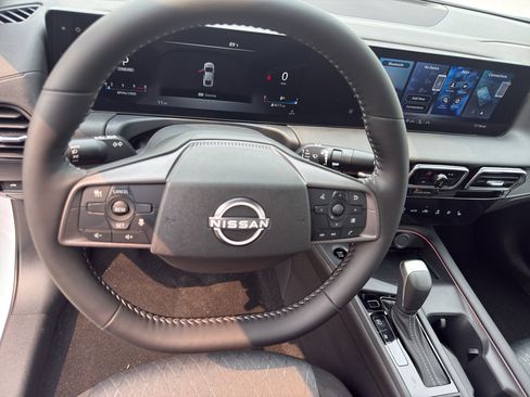 New 2026 Nissan Sentra SV w/ SV Convenience Package FWD image 15