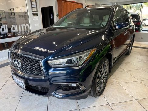 Used 2019 INFINITI QX60 Luxe w/ Limited Package FWD image 3