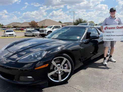 Used 2009 Chevrolet Corvette Coupe w/ Preferred Equipment Group RWD image 1