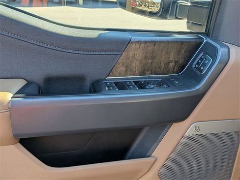 Used 2023 Ford F250 Lariat w/ Lariat Ultimate Package image 13