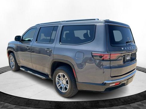 Used 2022 Jeep Wagoneer Series I image 3