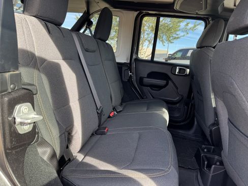 Used 2024 Jeep Wrangler Sport S image 14