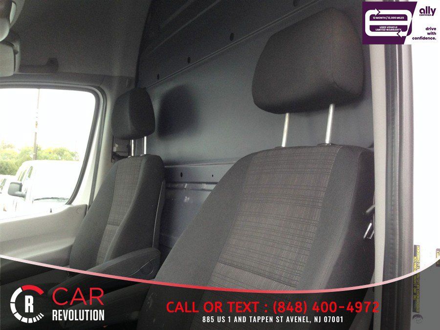 Used 2018 Mercedes-Benz Sprinter 2500 image 33