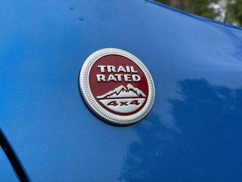 Used 2022 Jeep Cherokee Trailhawk w/ Sound & Nav Group AWD/4WD image 62
