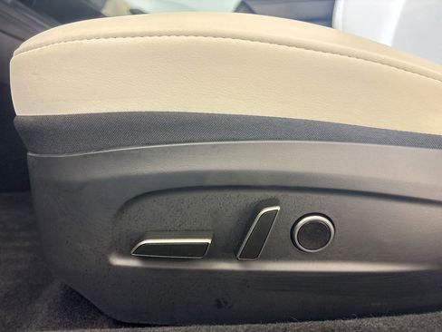 Used 2025 Tesla Model 3 Long Range image 13