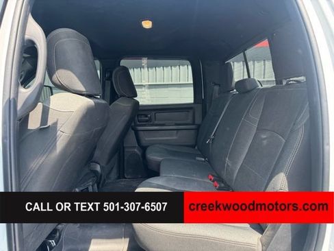 Used 2024 RAM 2500 Tradesman w/ Chrome Appearance Group AWD/4WD image 12