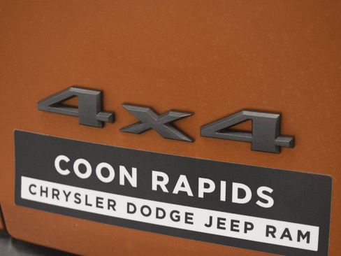 Certified 2016 Jeep Cherokee Trailhawk w/ Comfort/Convenience Group image 20