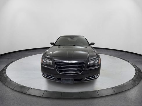 Used 2014 Chrysler 300 S AWD/4WD image 2
