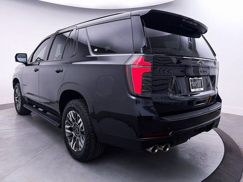 Used 2025 Chevrolet Tahoe Z71 w/ Comfort Package image 16