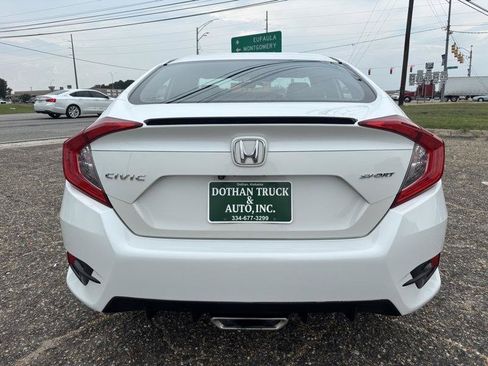 Used 2019 Honda Civic Sport image 4