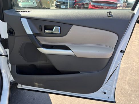 Used 2014 Ford Edge SE w/ Equipment Group 101A AWD/4WD image 32