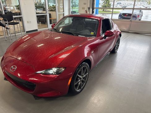 Used 2019 MAZDA MX-5 Miata RF Grand Touring image 37