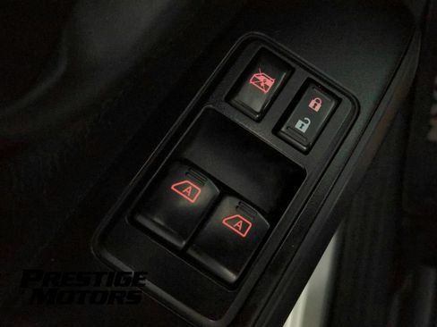 Used 2017 Nissan Titan S RWD image 19