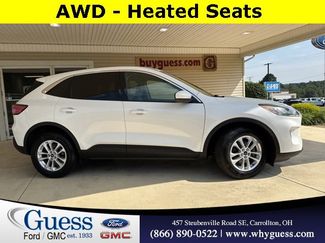 Used 2020 Ford Escape SE image 1
