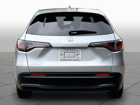 Used 2026 Honda HR-V LX image 5