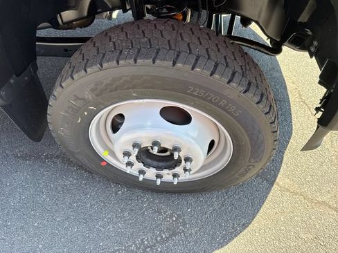 New 2026 Ford F550 4x4 Regular Cab Super Duty image 14