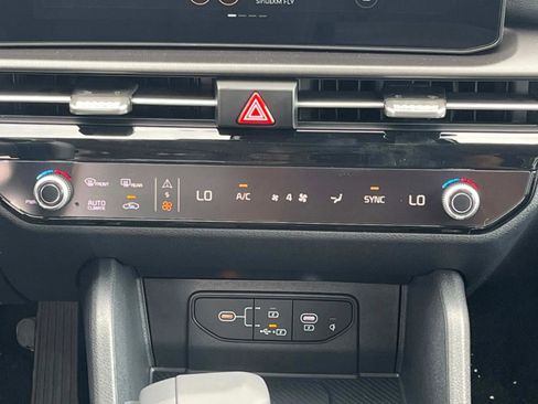 New 2026 Kia Sportage SX FWD image 16