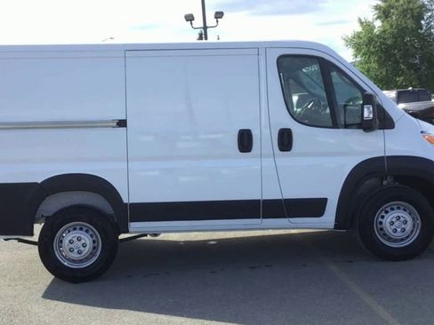 New 2025 RAM ProMaster 1500 w/ Convenience Group image 9