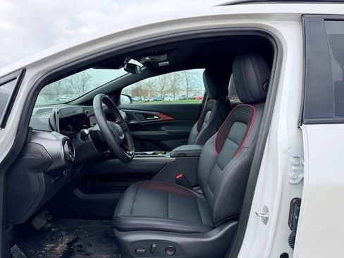 Used 2024 Chevrolet Equinox EV RS image 7