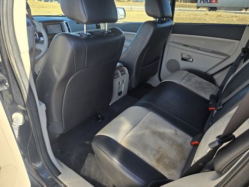 Used 2010 Jeep Grand Cherokee Limited w/ Mopar Chrome Edition Group image 14